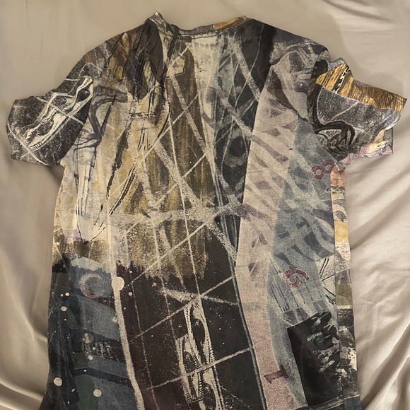 GUESS Abstract Pattern Men's Tee - Multicolor - Picture 3 of 3